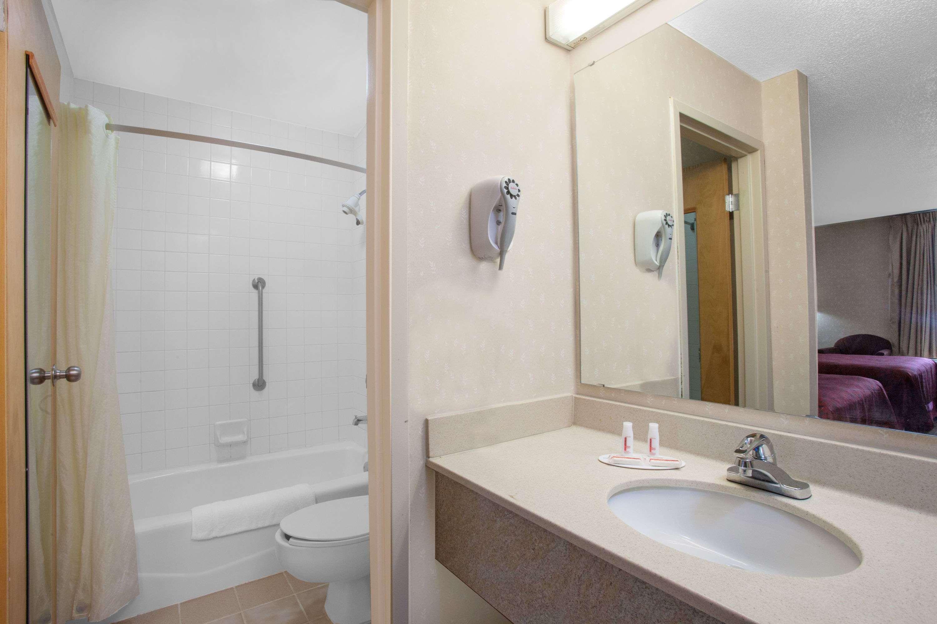 Perryville Hotel Ngoại thất bức ảnh