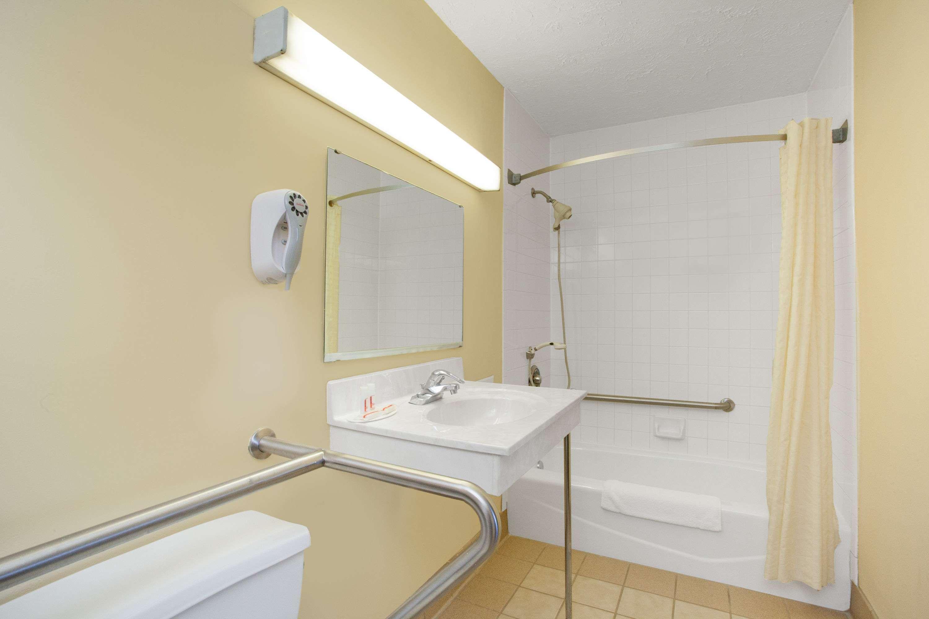 Perryville Hotel Ngoại thất bức ảnh